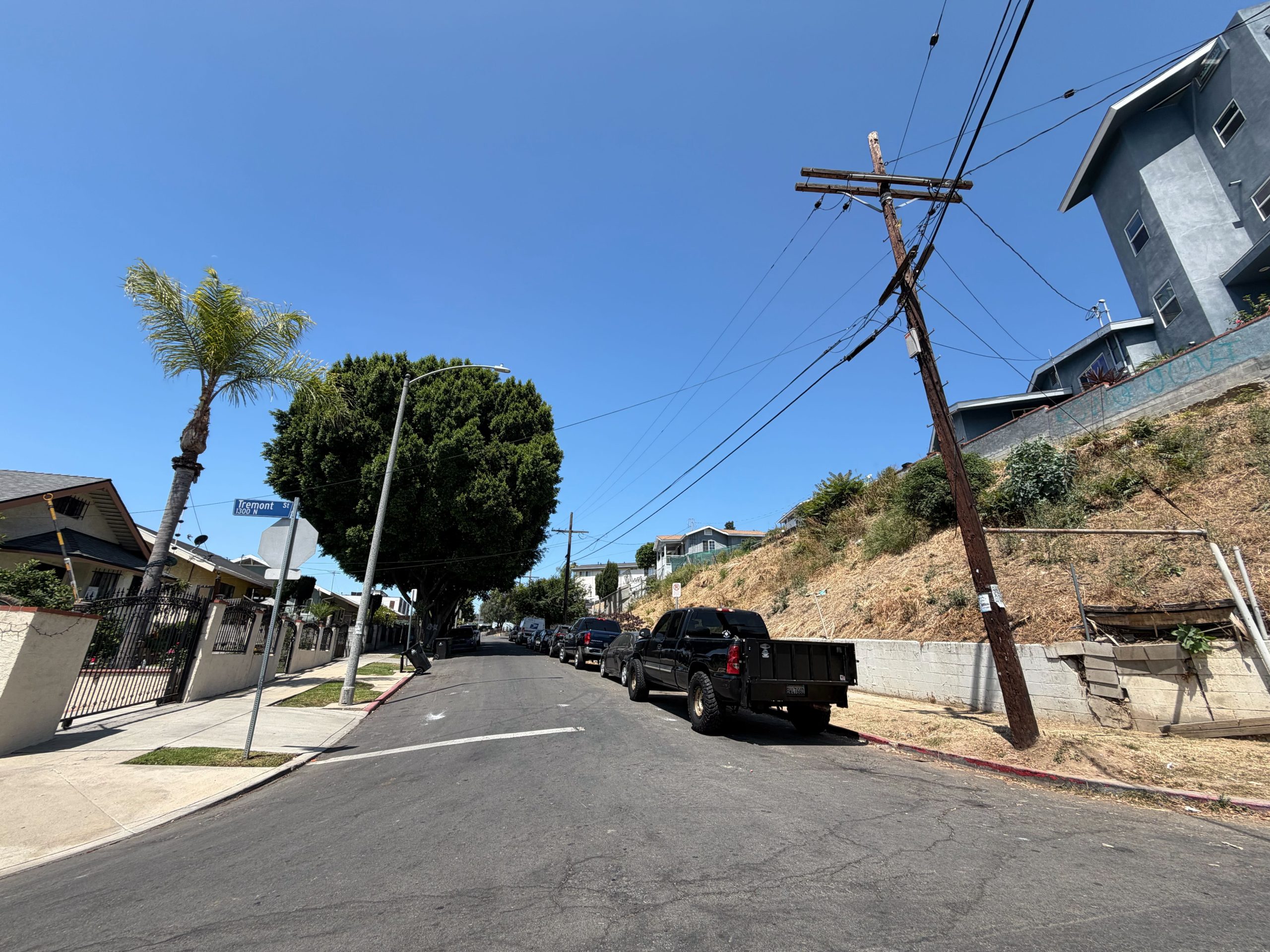 3 people detained in apparent ICE raid near Boyle Heights
